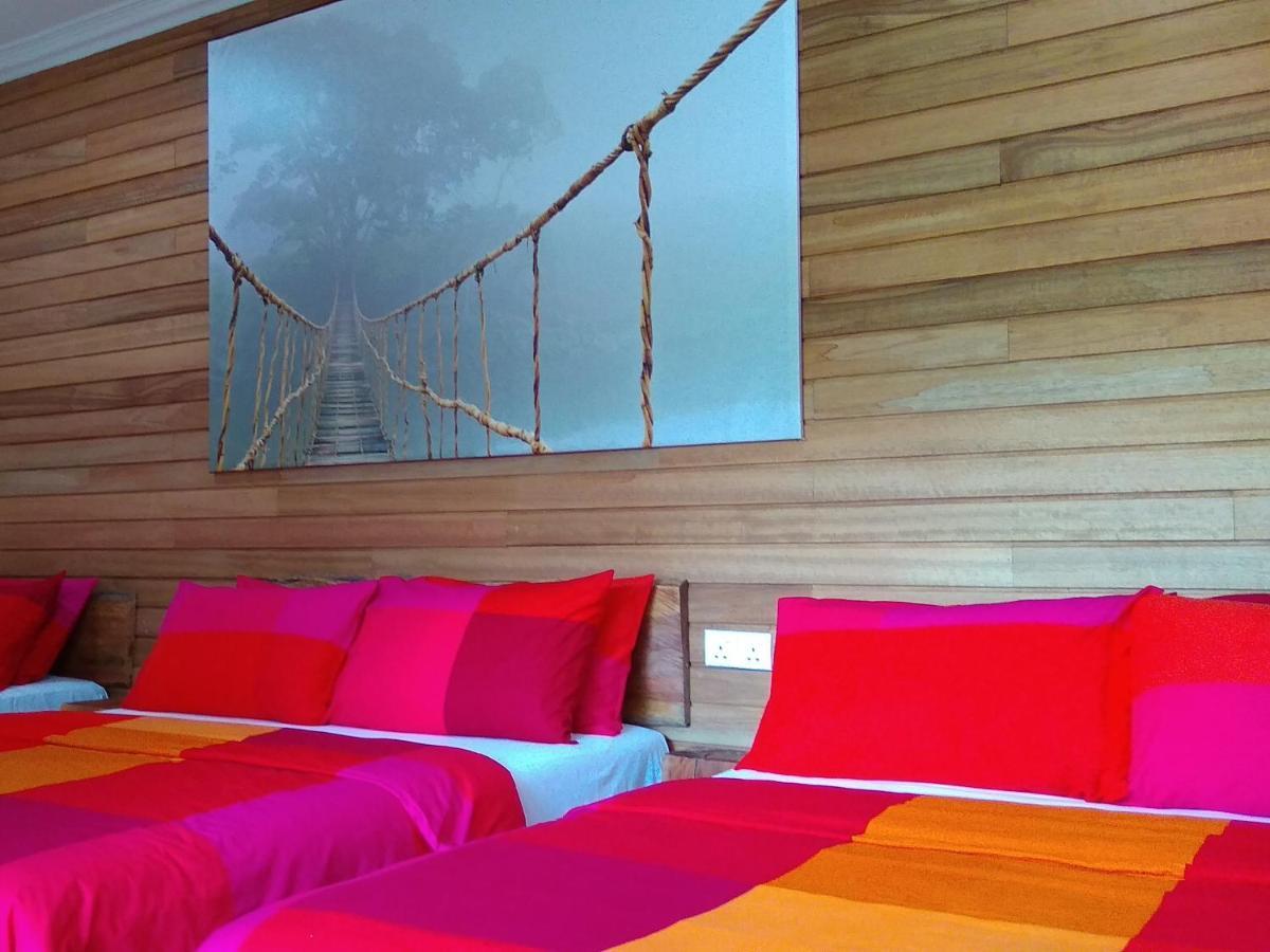 Naura Roomstay Kuala Tahan Exterior foto