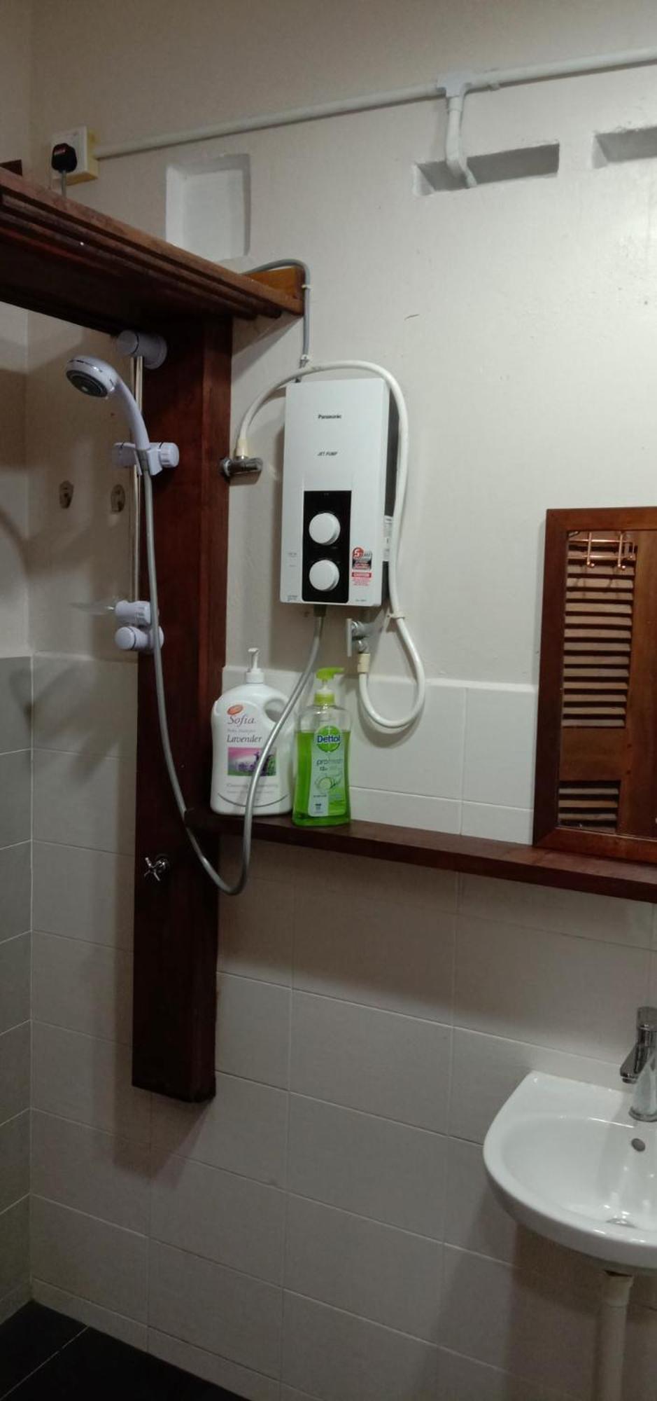 Naura Roomstay Kuala Tahan Exterior foto