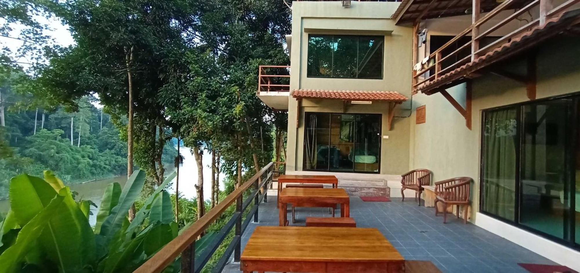 Naura Roomstay Kuala Tahan Exterior foto