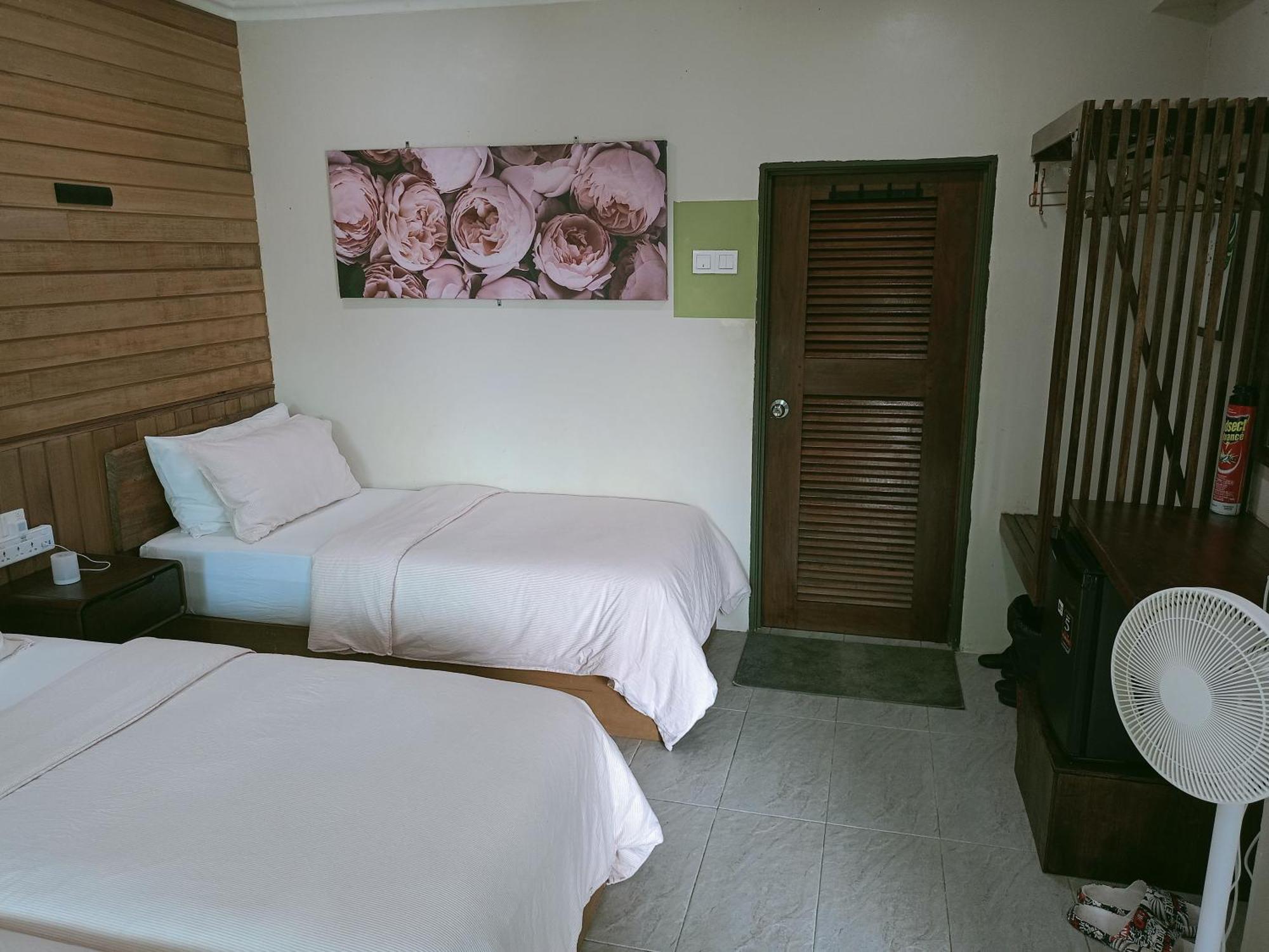 Naura Roomstay Kuala Tahan Exterior foto