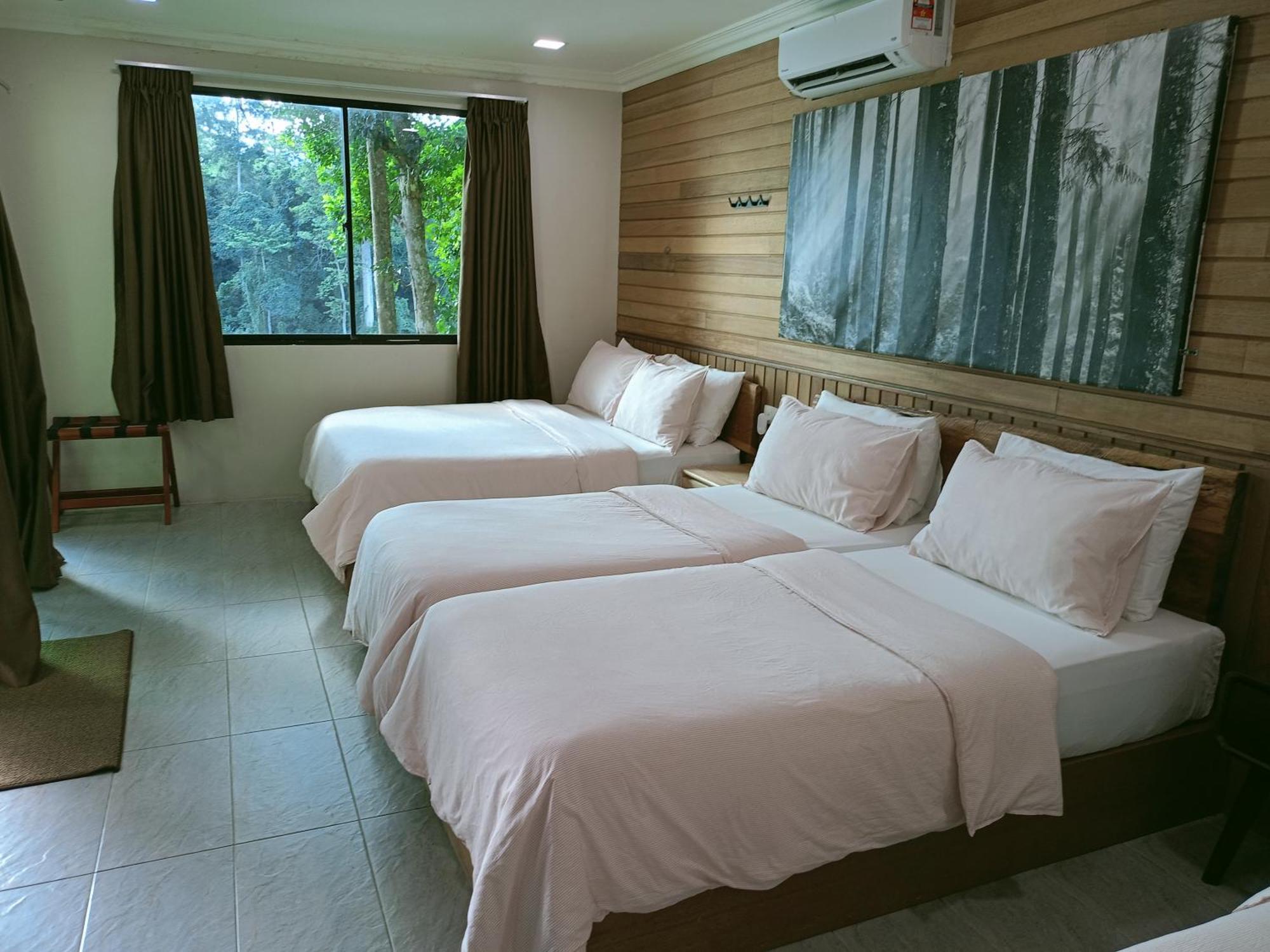Naura Roomstay Kuala Tahan Exterior foto