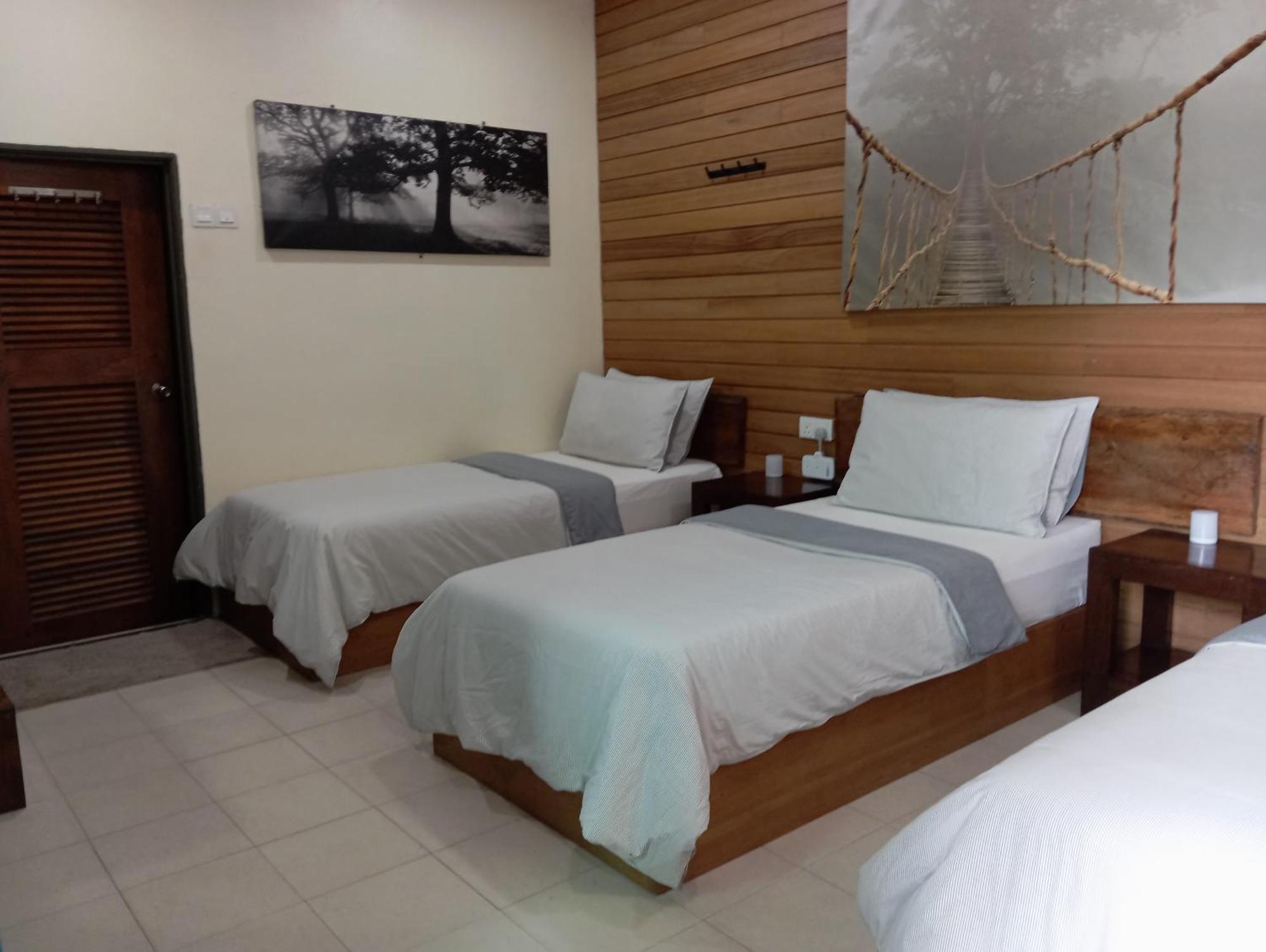Naura Roomstay Kuala Tahan Exterior foto